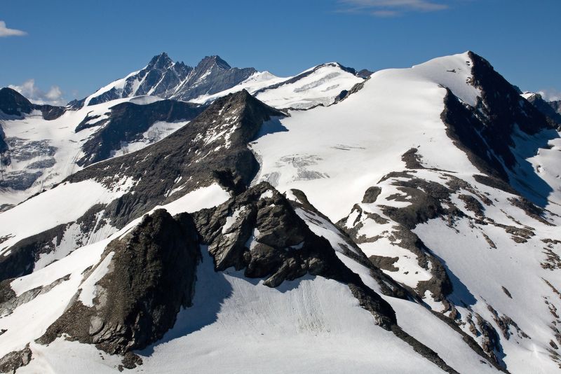Kitzsteinhorn Mountain: View to Hohe Tauern Peaks