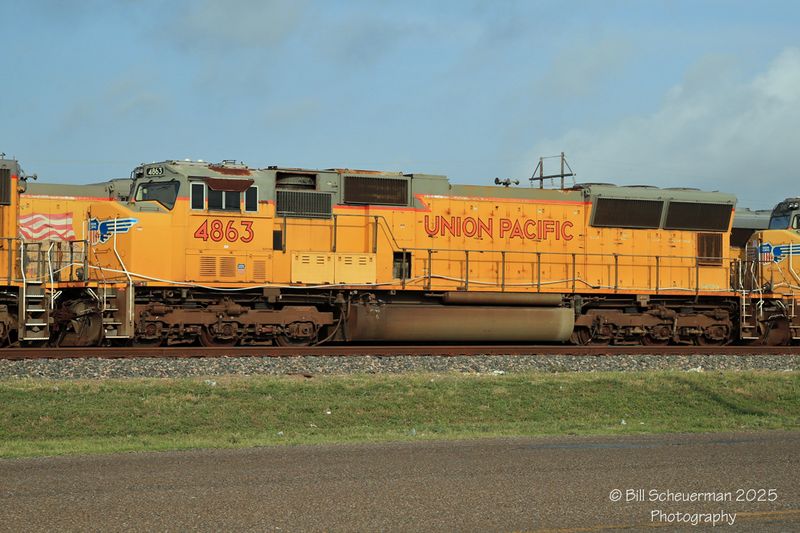 UP 4863
