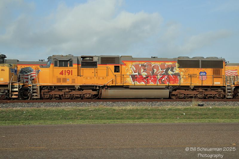 UP 4195