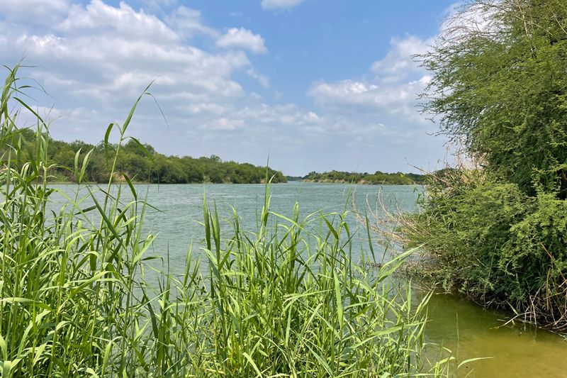 Rio Grande looking at Mexico