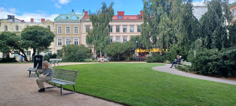 Beautiful and peaceful grounds behind Gothenburg Cathedral