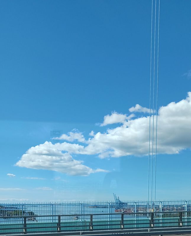 View from Älvsborg suspension bridge over the Göta älv (River of Geats) that drains lake Vänern into the Kattegat