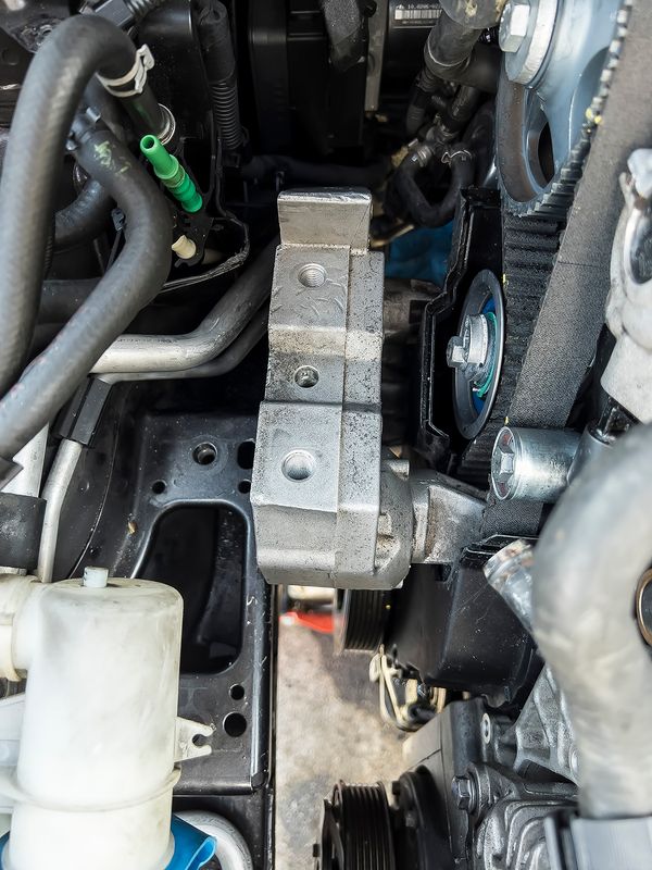 Engine bracket installed