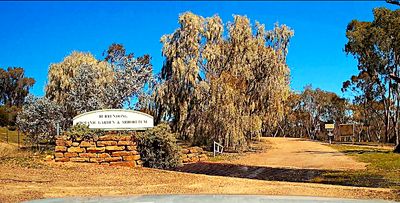 Burrendong Arboretum gate