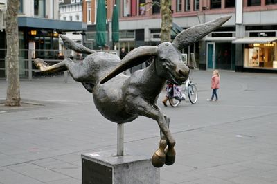 The Laughing Donkey (Der lachende ezel)