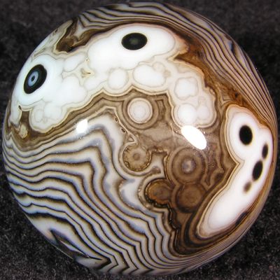 1.17: Banded Lace Agate - Madagascar