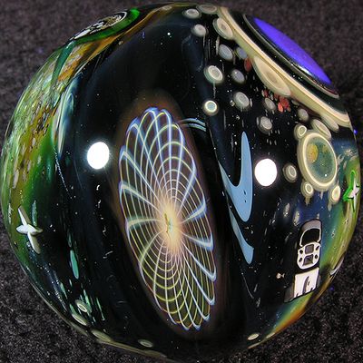 You can see through the marble from one fumicello to the other!