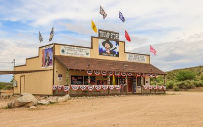 A (empty) Trump Store eyesore outside of Tombstone Arizona