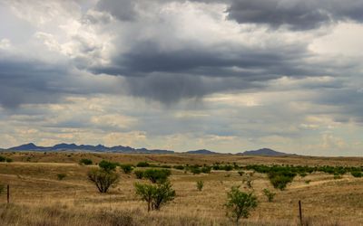 Virga, trails of precipitation, along AZ 82 in southern Arizona