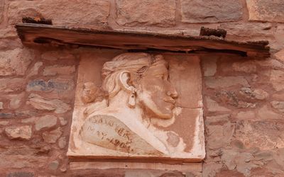 Navajo carving above the main door of the trading post in Hubbell Trading Post NHS
