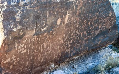 Petroglyphs at Newspaper Rock in Petrified Forest NP