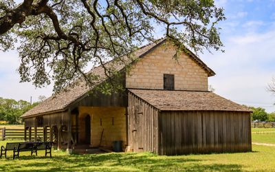 Bruckner Barn on the Johnson Settlement in Lyndon B. Johnson HP
