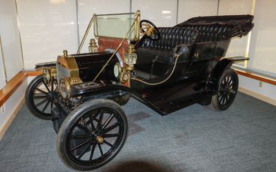 1910 Model T gifted to LBJ by Henry Ford II in Lyndon B. Johnson HP