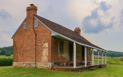 West-Metcalfe House, site of Union and Confederate headquarters, in Mill Springs Battlefield NM