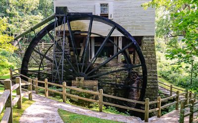 Water wheel of the Mill Springs Grist Mill in Mill Springs Battlefield NM