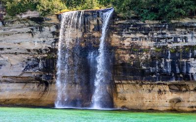 Pictured Rocks National Lakeshore – Offshore – Michigan