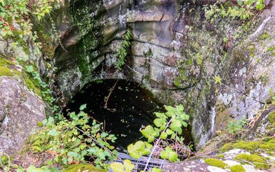 Bottomless Pit pothole along the Glacial Potholes Trail in Interstate State Park