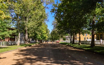 View down Eight Street toward the Lincoln home in Lincoln Home NHS