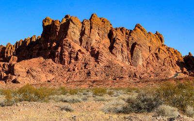 Large red sandstone formation in Valley of Fire SP