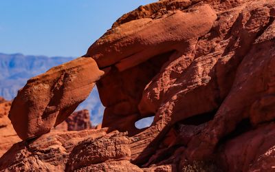 Sandstone windows in the Atlatl Rock area in Valley of Fire SP