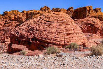 Beehive sandstone formation in the Beehive Rock Formations area in Valley of Fire SP