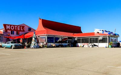 Motorheads Bar & Grill along Route 66 in Chatham, Illinois