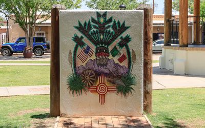 Artwork in the Mesilla Plaza HD