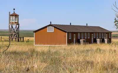 National Monuments and Historical Sites Tracker - One Shot