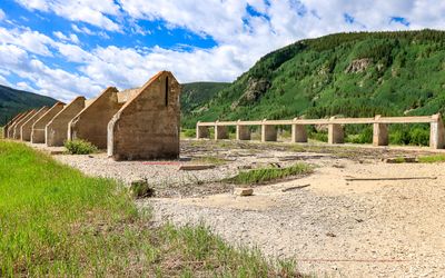 National Monuments and Historical Sites Tracker - One Shot