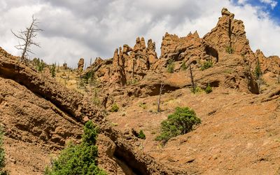 Pinnacles and a window in Shoshone National Forest