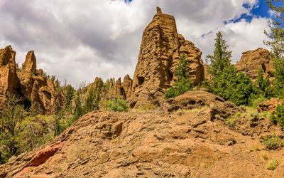 Large formations on a ridge in Shoshone National Forest