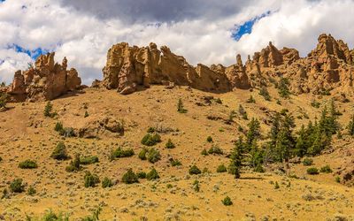 Towering pinnacles on a ridge in Shoshone National Forest