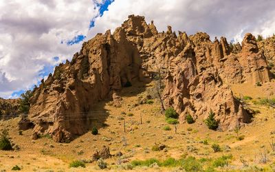 A rugged volcanic ridge in Shoshone National Forest