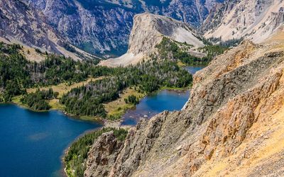 Closeup of Twin Lakes along the Beartooth Highway