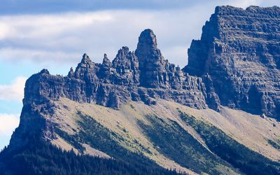 View of Glacier National Park peaks as seen from the boat on Upper Waterton Lake in Waterton Lakes NP