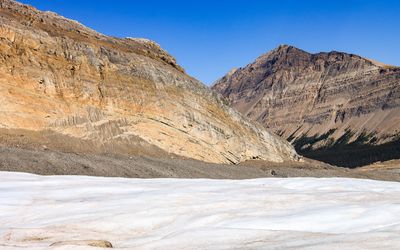 Looking across the Athabasca Glacier in the Jasper NP Icefield