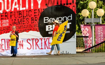 BC Government Employees Union (BCGEU) museum workers on strike in Victoria BC