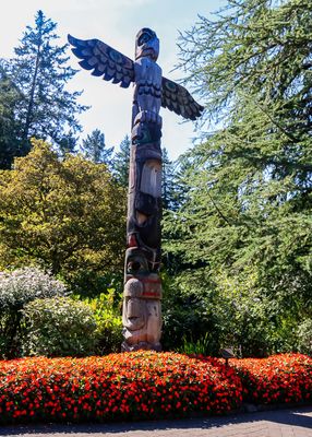 Totem Pole in Butchart Gardens