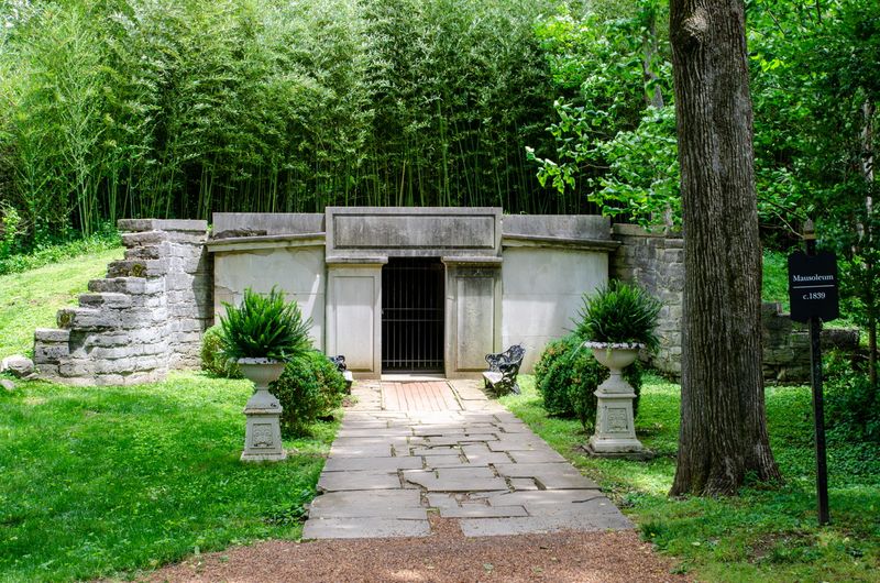 Belle Meade_08.jpg