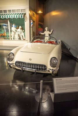 Corvette Museum_14.jpg