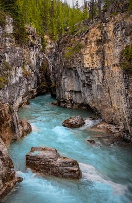Marble Canyon Kootenay NP CA.jpg