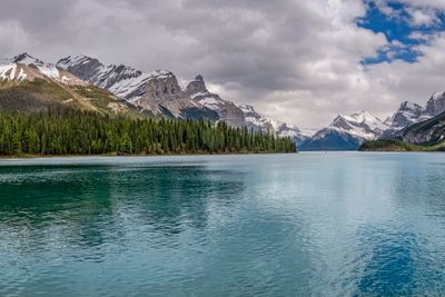 Lake Maligne_2_1.jpg