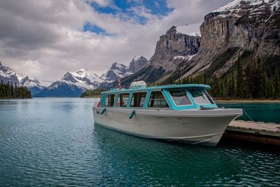 Lake Maligne_8.jpg