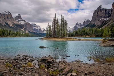Maligne Lake Canada 5/2024