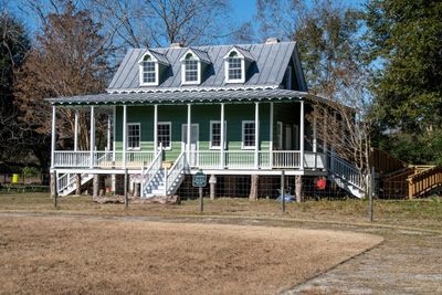 The Hutchinson House_2.jpg