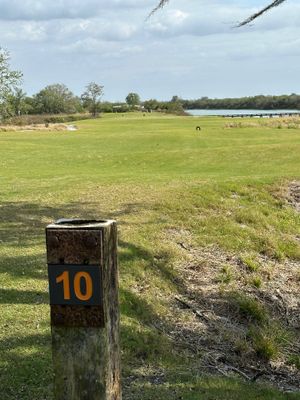 StreamSong - cc - The Chains - hole 10.jpg