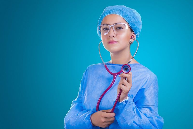 Your Guide to Online LPN Programs [2025 Edition]