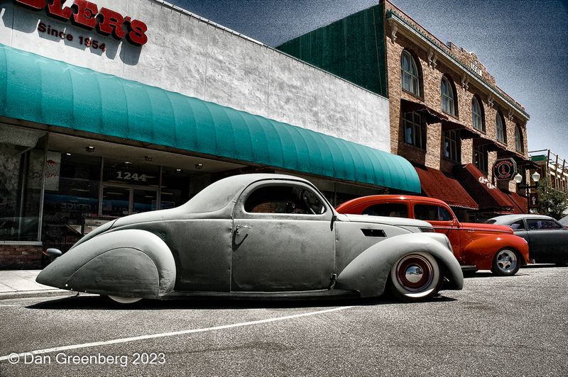 1936-37 Lincoln Zephyr