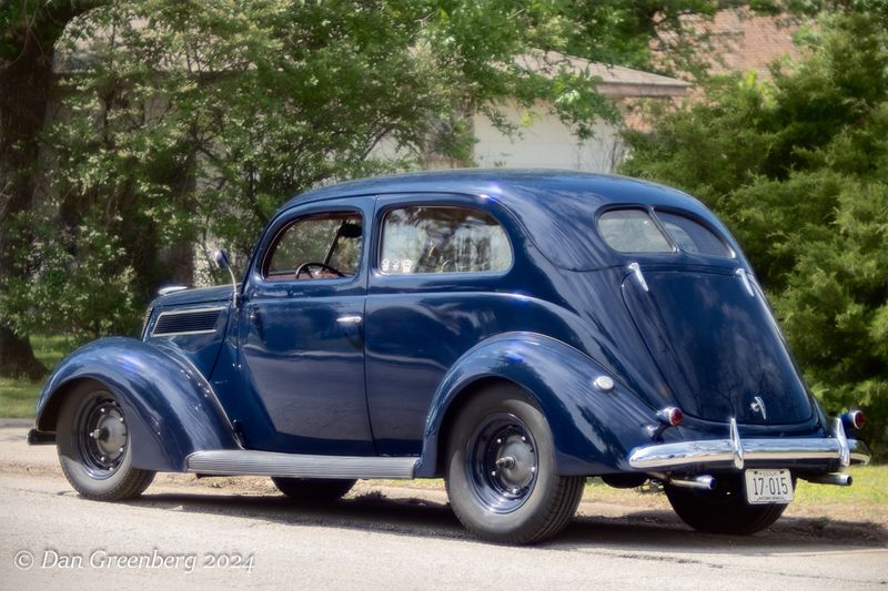 1937 Ford