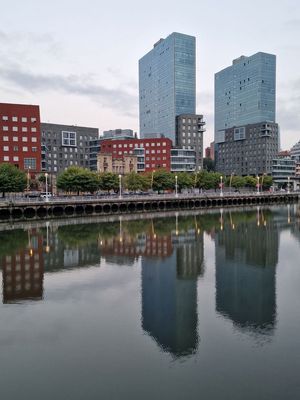 Shiny & Boxy Bilbao